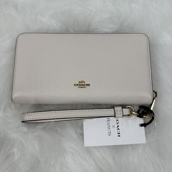 COACH x PEANUTS Long Zip Around Wallet Snoopy and Friends CBN35 Chalk NWT - Picture 2 of 7